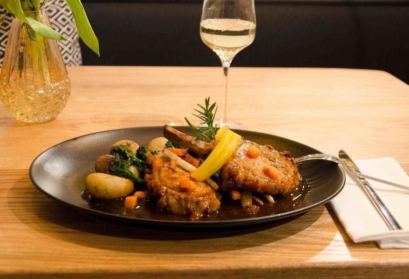 Hotel Rheinpromenade8 18