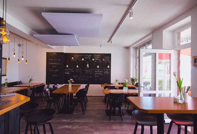 Hotel Rheinpromenade8 3