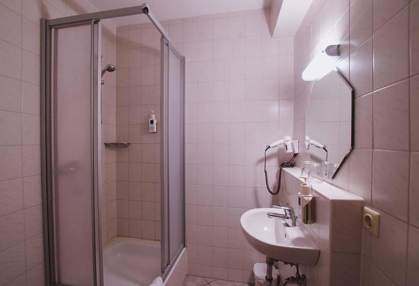 Hotel Rheinpromenade8 8