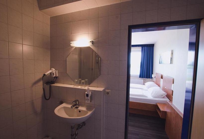 Hotel Rheinpromenade8 9