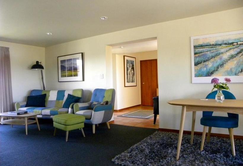 Bed and Breakfast Falcon S Rise Alpaca Farm 12