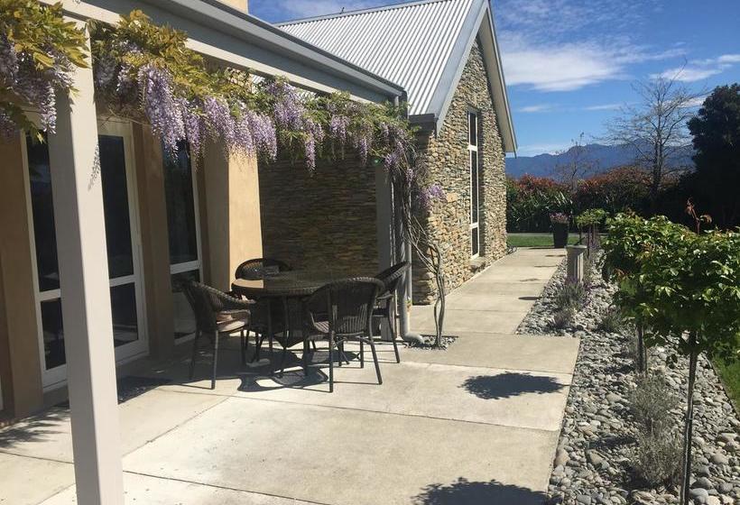 Bed and Breakfast Falcon S Rise Alpaca Farm 5