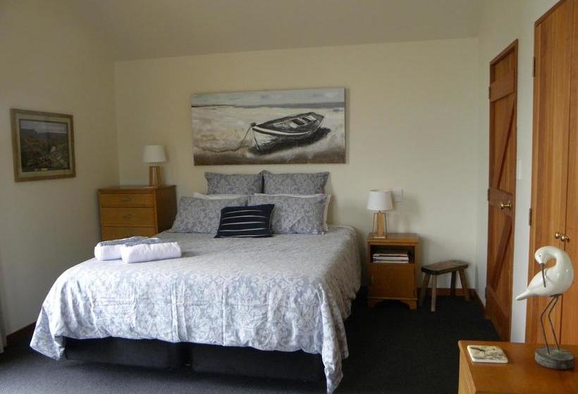 Bed and Breakfast Falcon S Rise Alpaca Farm 6