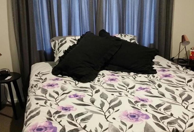 Bed and Breakfast Robyn S Nest 10