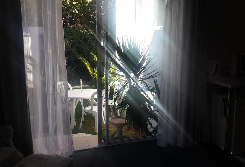 Bed and Breakfast R & R S Retreat 1