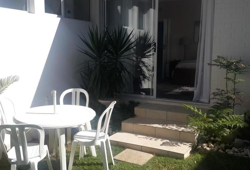 Bed and Breakfast R & R S Retreat 5