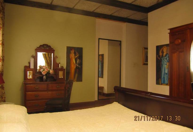 Bed and Breakfast Rosslie S Guesthouse 9