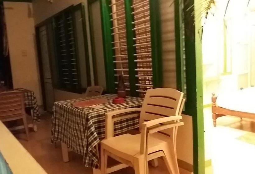 Bed and Breakfast Johny S Beach 5