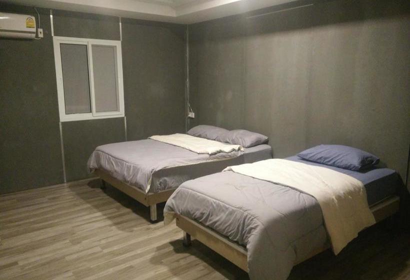 Hostel X Kingdom Guest House 11