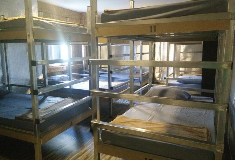 Hostel X Kingdom Guest House 5