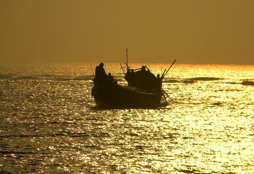 Neelanjana S Hotel Hindustan 14