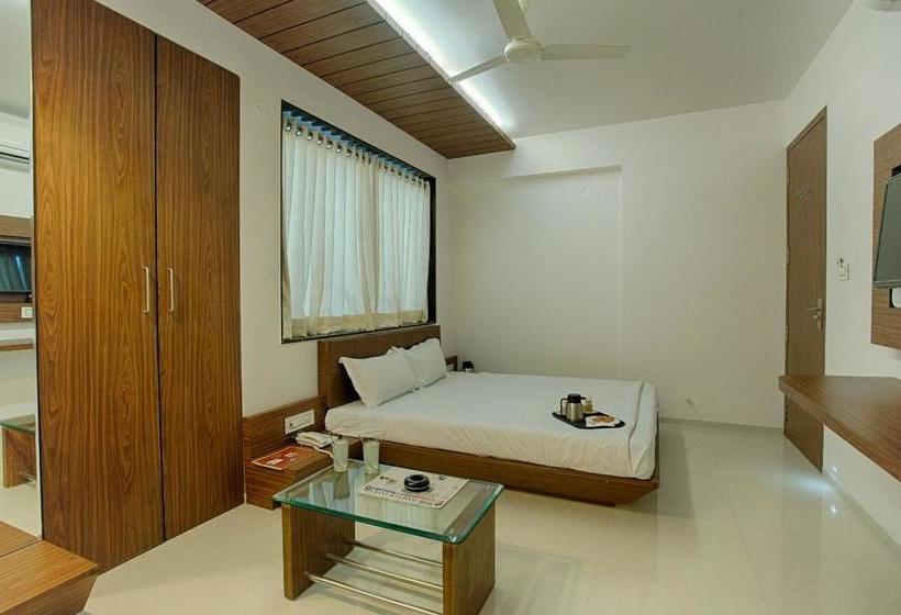 Hotel Pallav Rajkot Gujarat