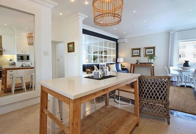 Hotel Edinburgh Court 12