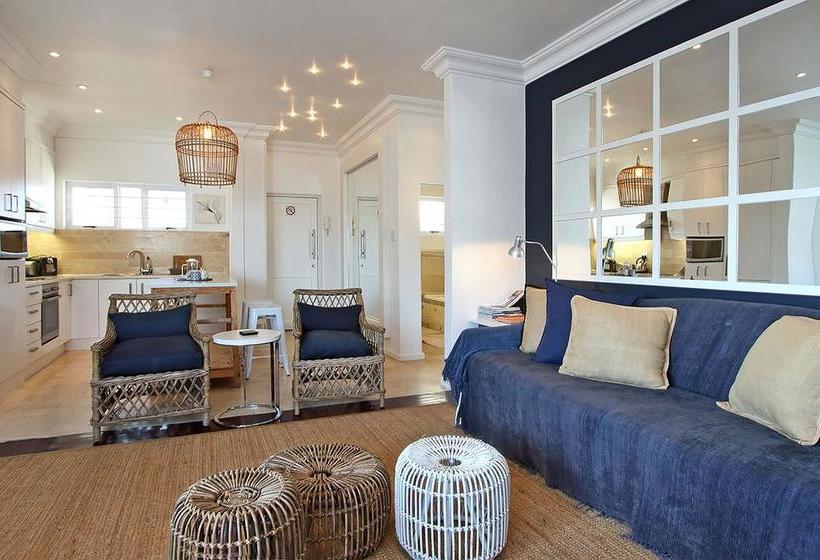 Hotel Edinburgh Court 8