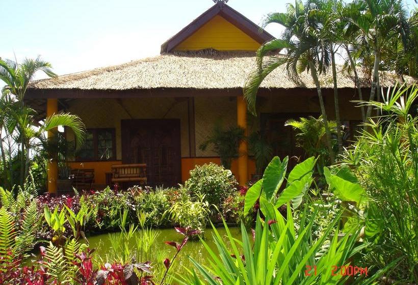 Resort Old Tree S House 1