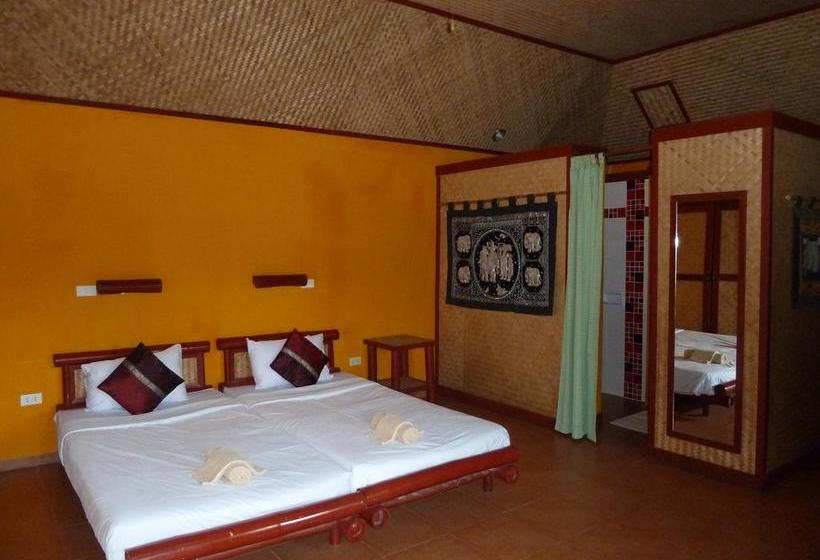 Resort Old Tree S House 12