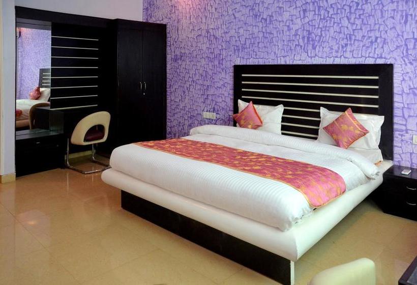 The Heritage Hotel & Resort 14