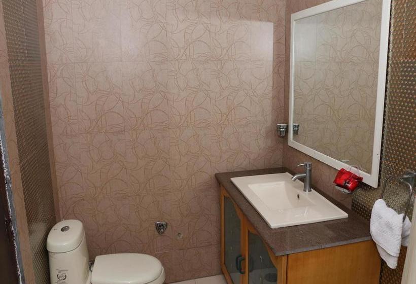 Hotel Oyo 5993 Highland 14