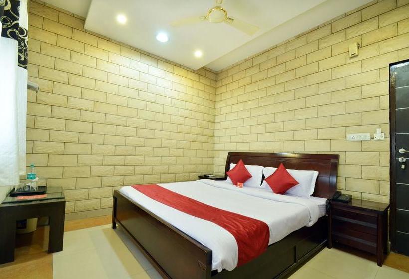 Hotel Oyo 5993 Highland 9