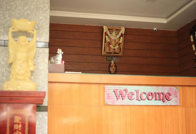 Hotel The Grand Vanam 8