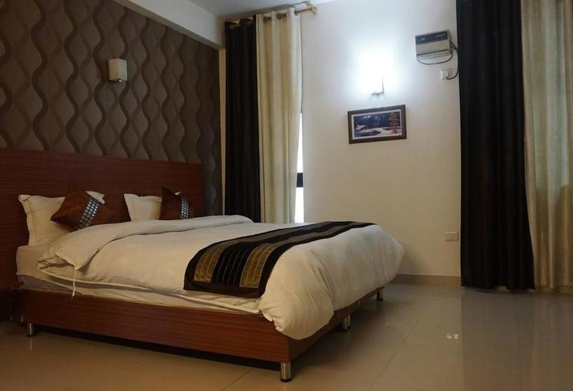 Hotel D S Mezbaan 19