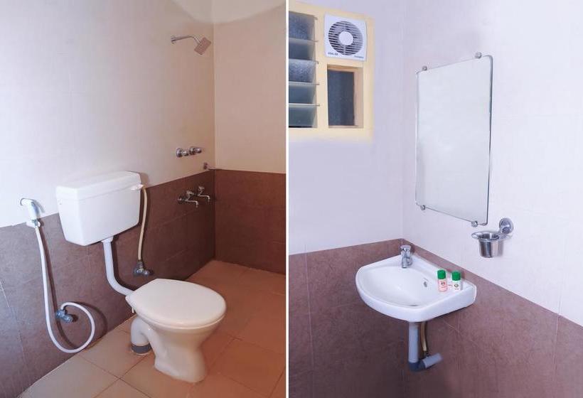 Hotel Oyo 6637 Bvn Grand 16