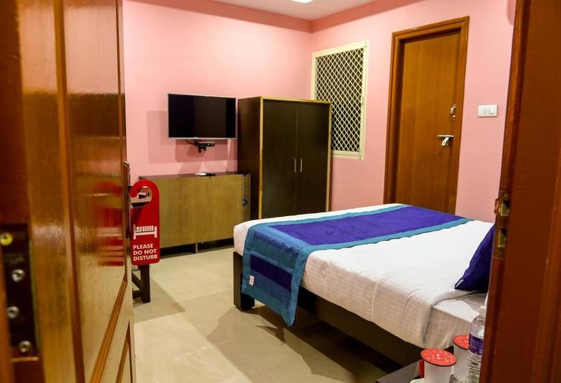 Hotel Oyo 6637 Bvn Grand 18