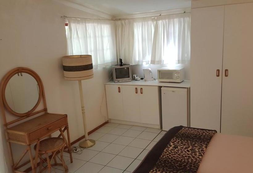 Bed and Breakfast Roland S Rendezvous 17