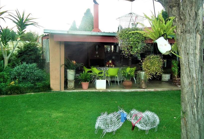 Bed and Breakfast Elna S Guest House 18