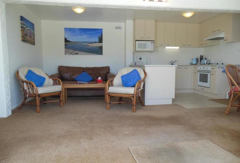 Bed and Breakfast Glanville Snuggery Waiwera 3