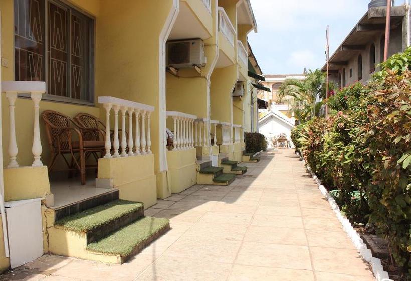 Hotel Oyo 854 Tina S Inn 1