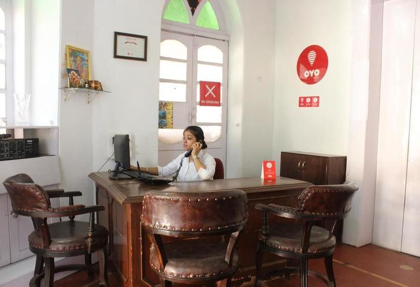 Hotel Oyo 854 Tina S Inn 2