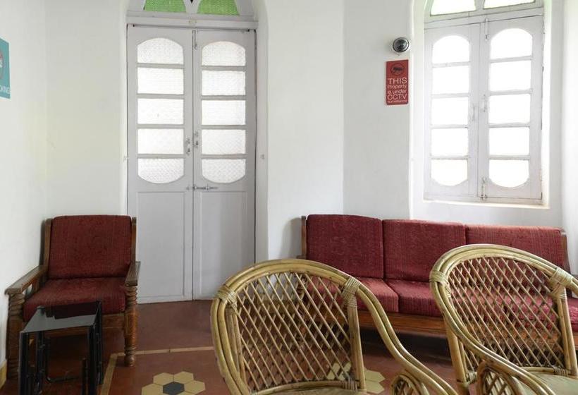 Hotel Oyo 854 Tina S Inn 4