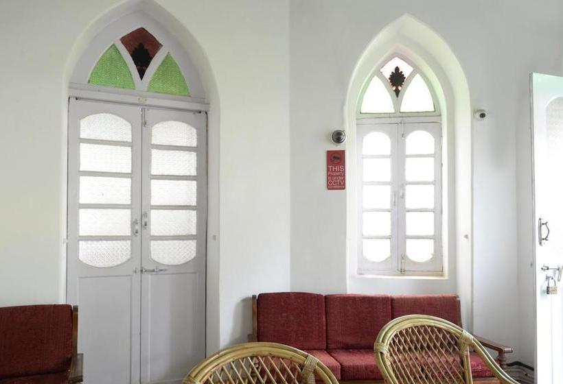 Hotel Oyo 854 Tina S Inn 6