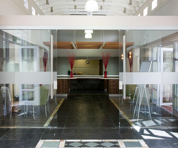 Hotel Bellvista Lodge & Annexe 19