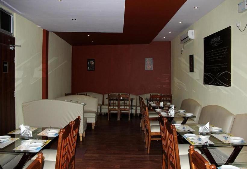 Hotel Stay By The Way 18