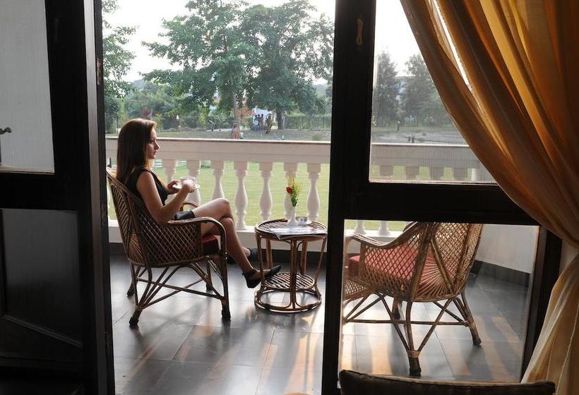 Resort Naturoville Ayurvedic And Yoga Retreat By Opensky 12