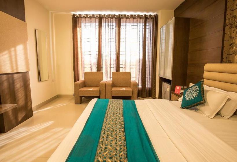 Hotel Oyo 4119 King Palace 13