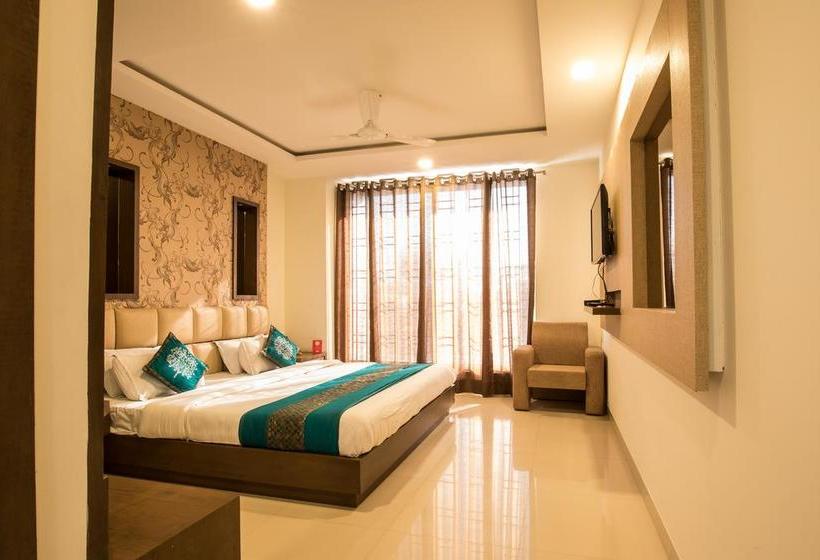 Hotel Oyo 4119 King Palace 14