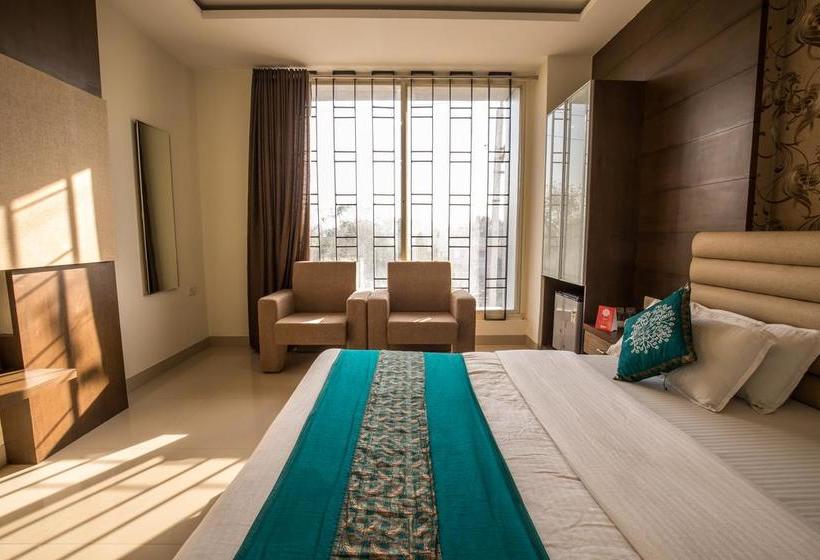 Hotel Oyo 4119 King Palace 15