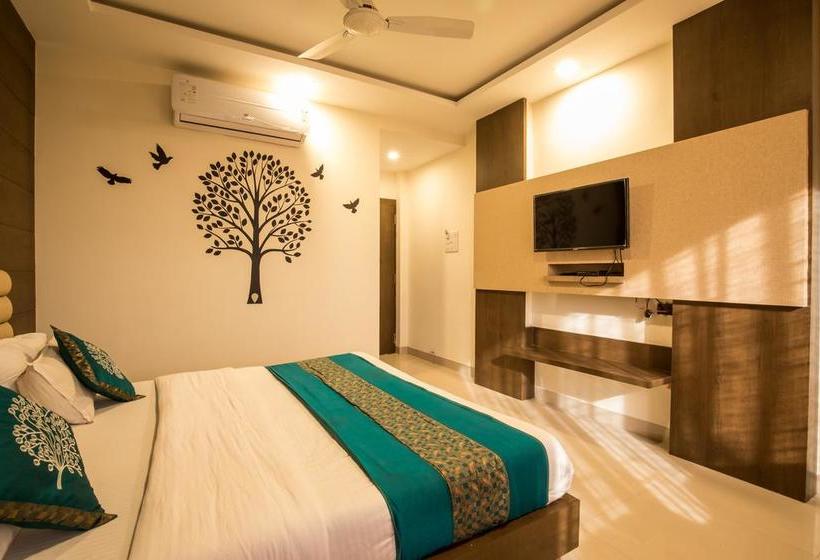 Hotel Oyo 4119 King Palace 16