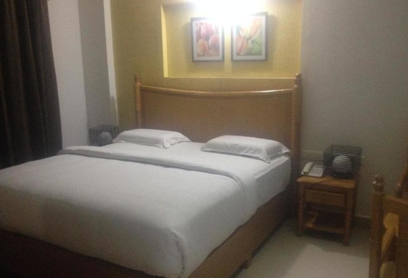 Hotel Malayoram Gateway 6