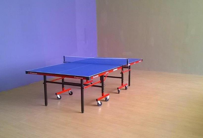 Resort Zip Rooms Mahindra World City 12