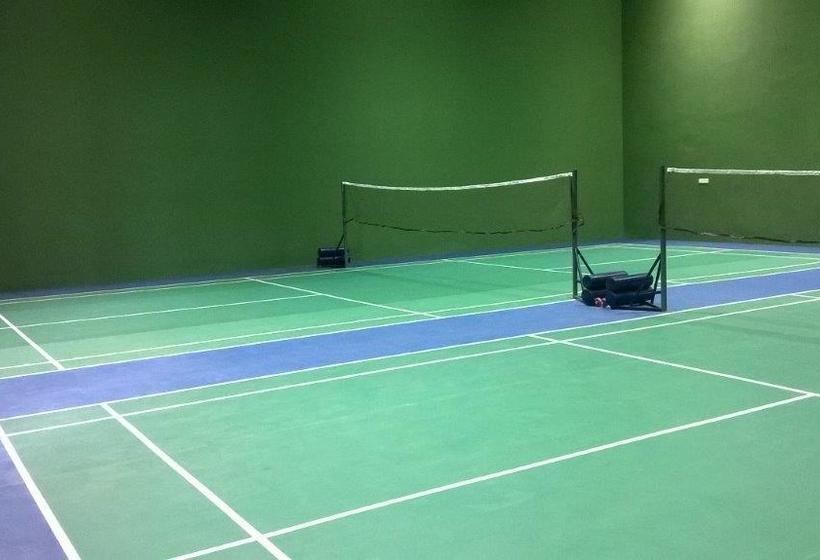 Resort Zip Rooms Mahindra World City 20