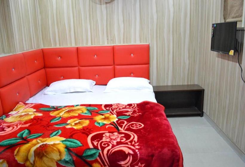 Ostello Backpacker S Nest 5