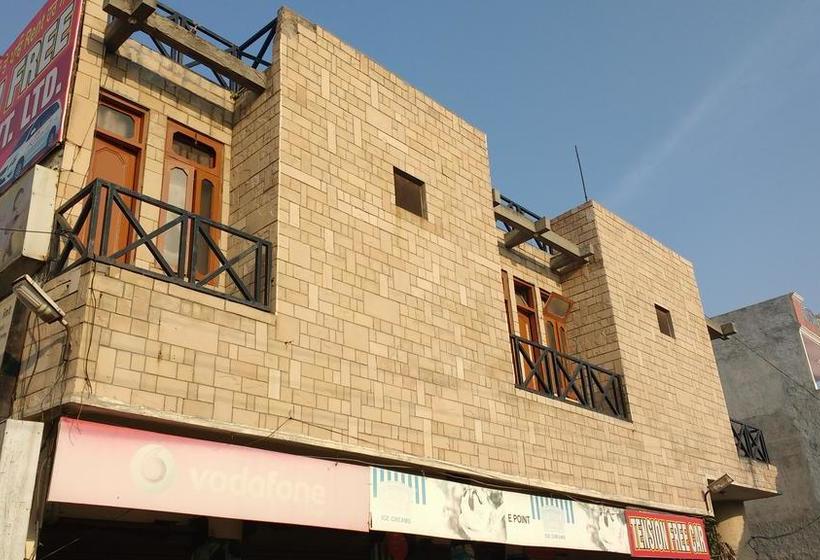 Green Backpacker S Hostel