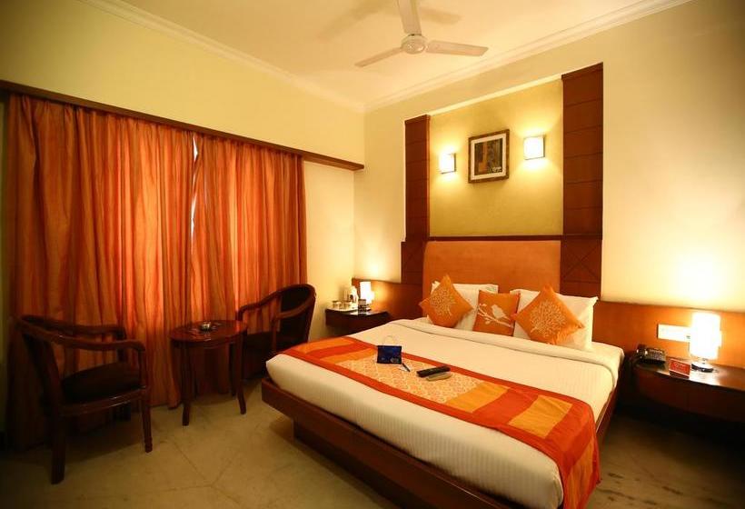 Hotel Oyo 728 Chennai Deluxe International 1
