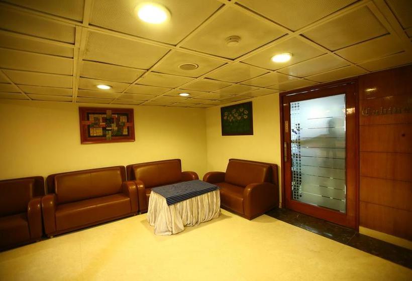 Hotel Oyo 728 Chennai Deluxe International 11