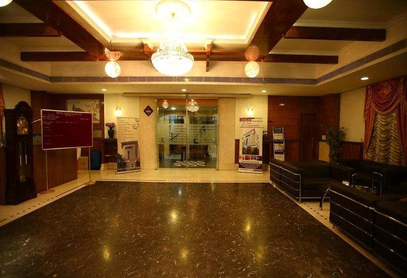 Hotel Oyo 728 Chennai Deluxe International 9