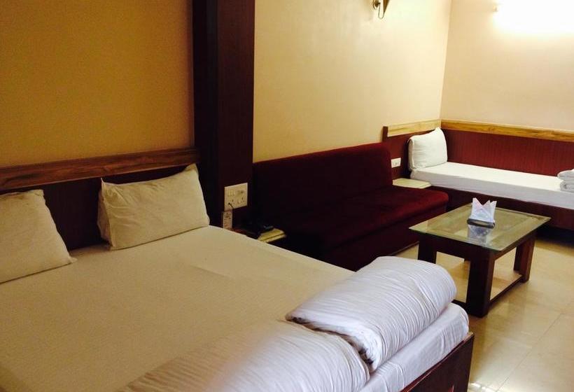 Jain S Hotel Rajhans 10